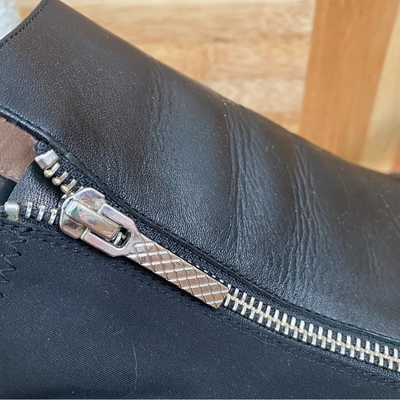 DONALD J PLINER “Volt2” Black Snakeskin Leather Ankle Boots Chunky Heels Size 9 - Picture 13 of 15